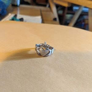 Vintage Hallmarked Claddagh Ring Size 8